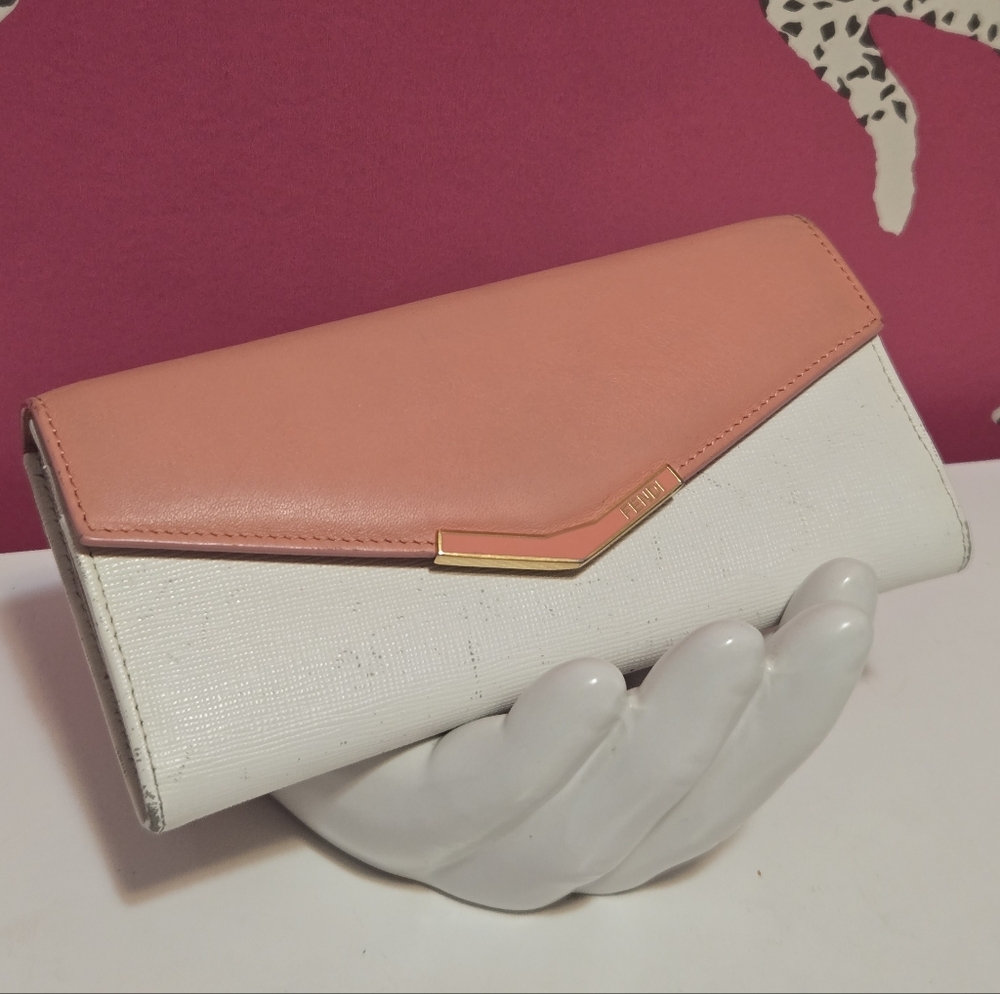 GUC Fendi White Peach Leather 2Jours Long Flap Continental Wallet - Picture 2 of 11